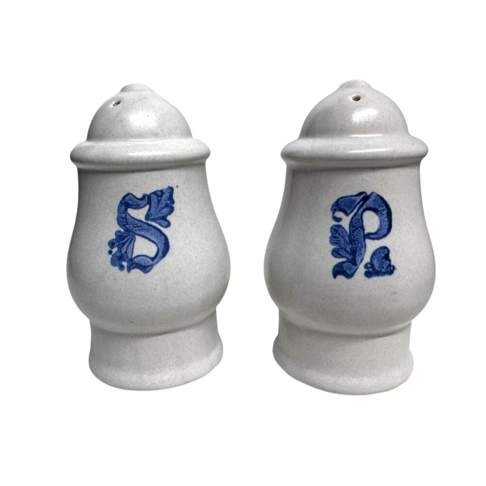 Vintage Pfaltzgraff Yorktowne Stoneware Salt and Pepper Shakers